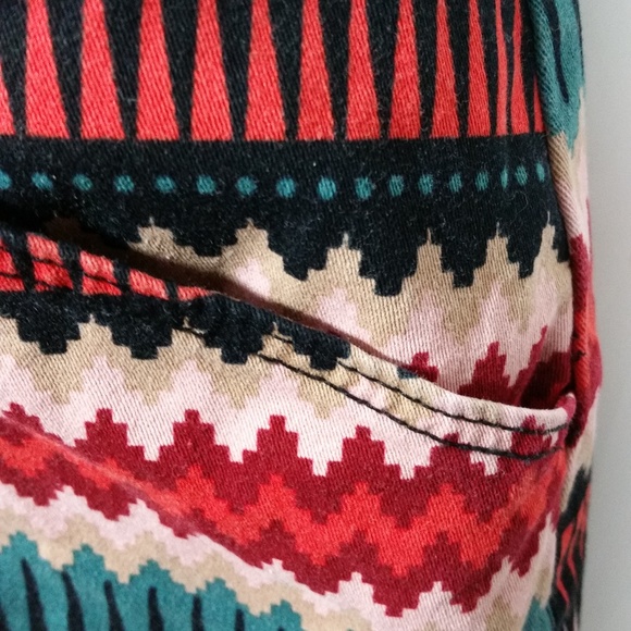 Divided by H & M Tribal Print Pencil Skirt- Size 2 - Picture 7 of 8